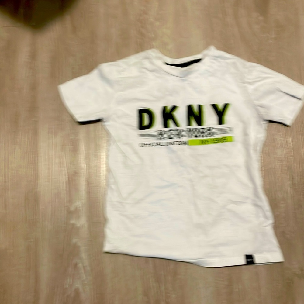 DKNY Kids t shirt